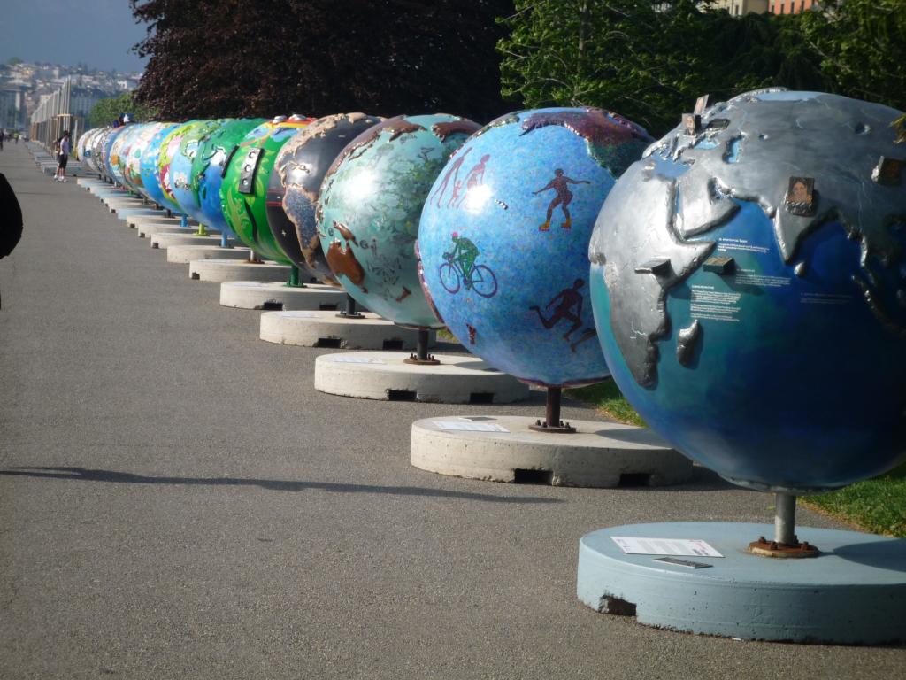 Globes exhibition in Geneva