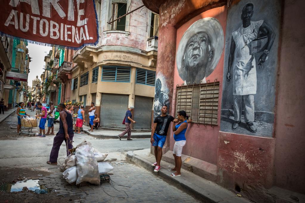 Image of an impoverish neighbourhood in a city