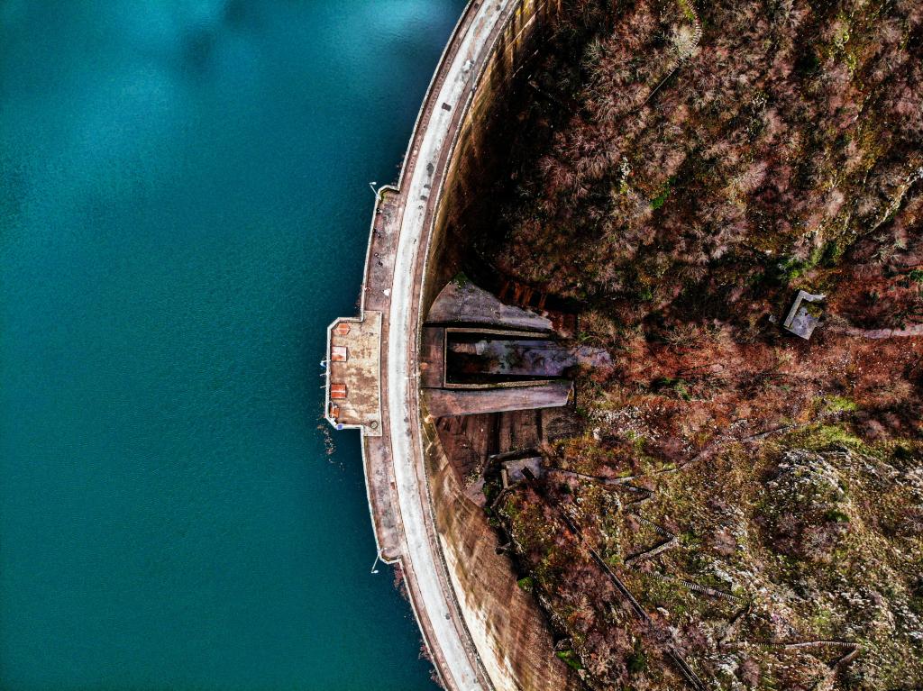 photo of a dam