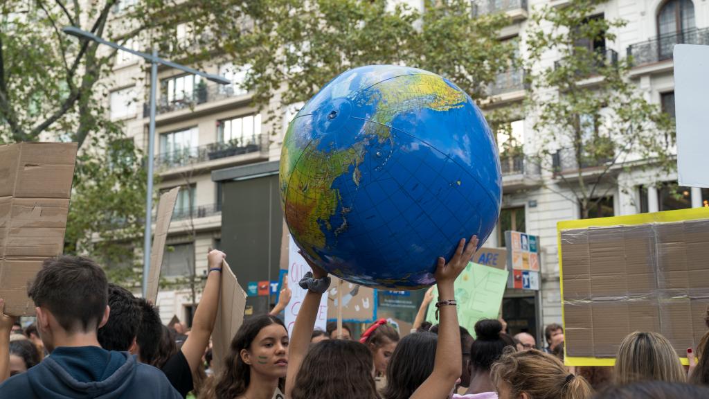 Geneva globe