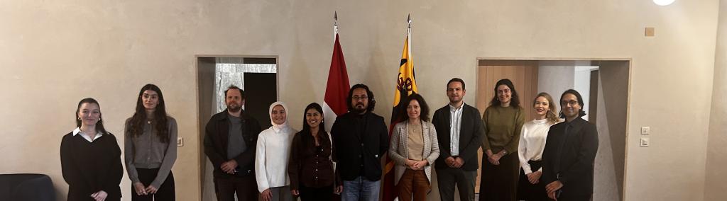 Visite hotel de ville group photo