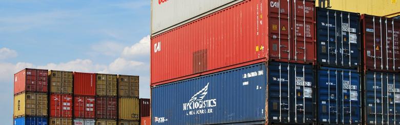 dock containers 