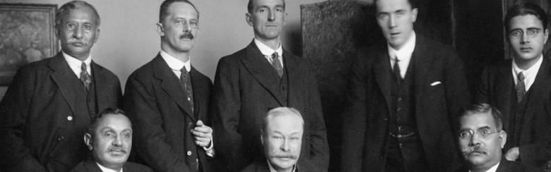 Excerpt from a photo of the Indian delegation.