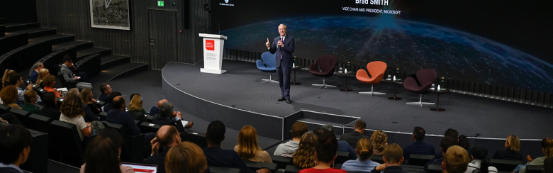 On 7 October, the Geneva Graduate Institute had the pleasure of welcoming alumnus Brad Smith, Vice Chair and President at Microsoft, who gave an insightful keynote speech on the future of cyber peace and the role of International Geneva.