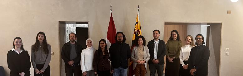 Visite hotel de ville group photo