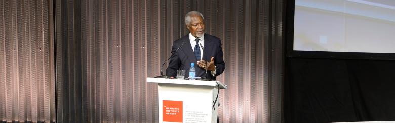 Kofi Annan podium banner